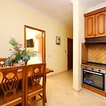 Sunny Side Apartments