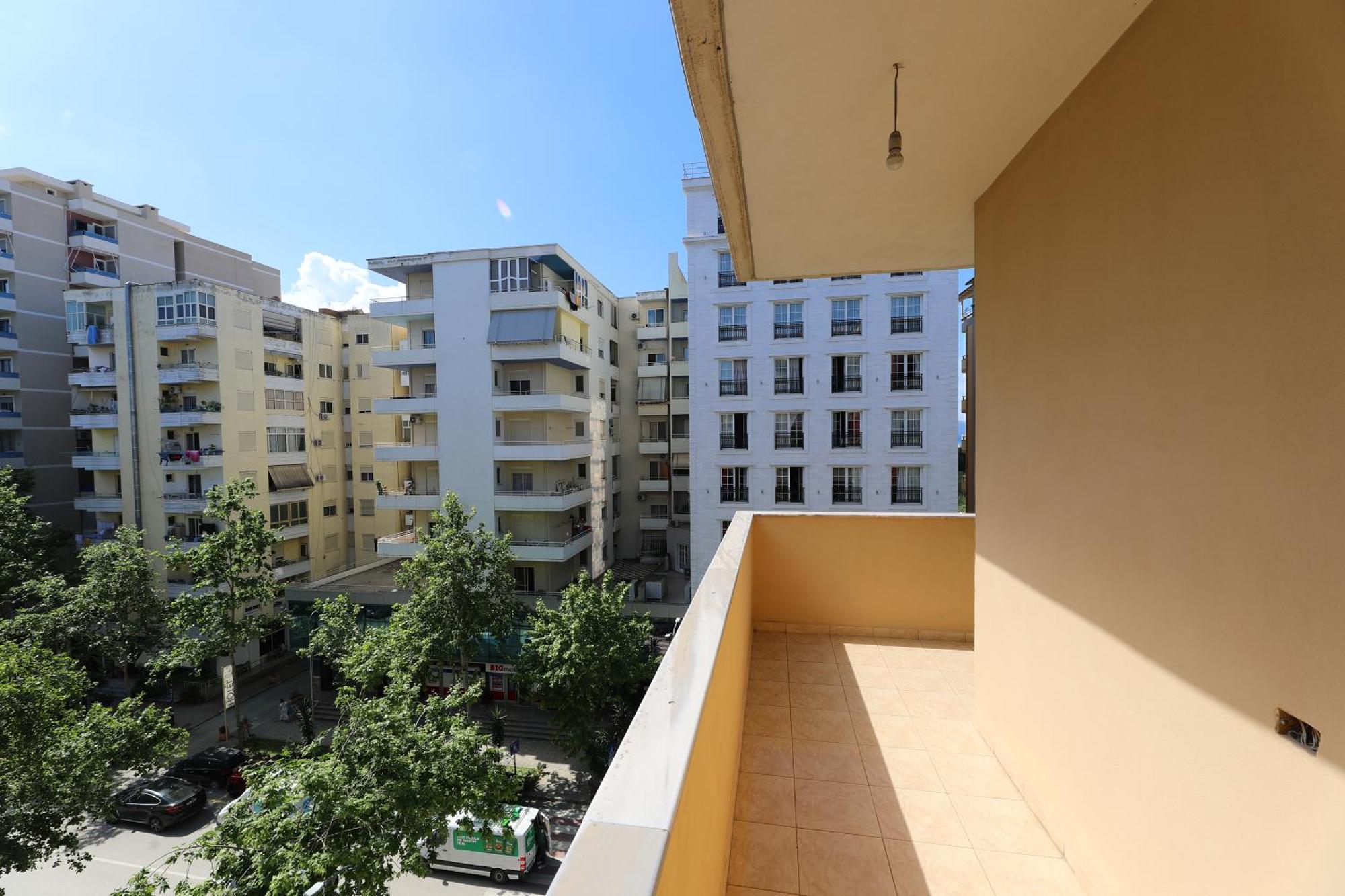 Sunny Side Apartament Wlora