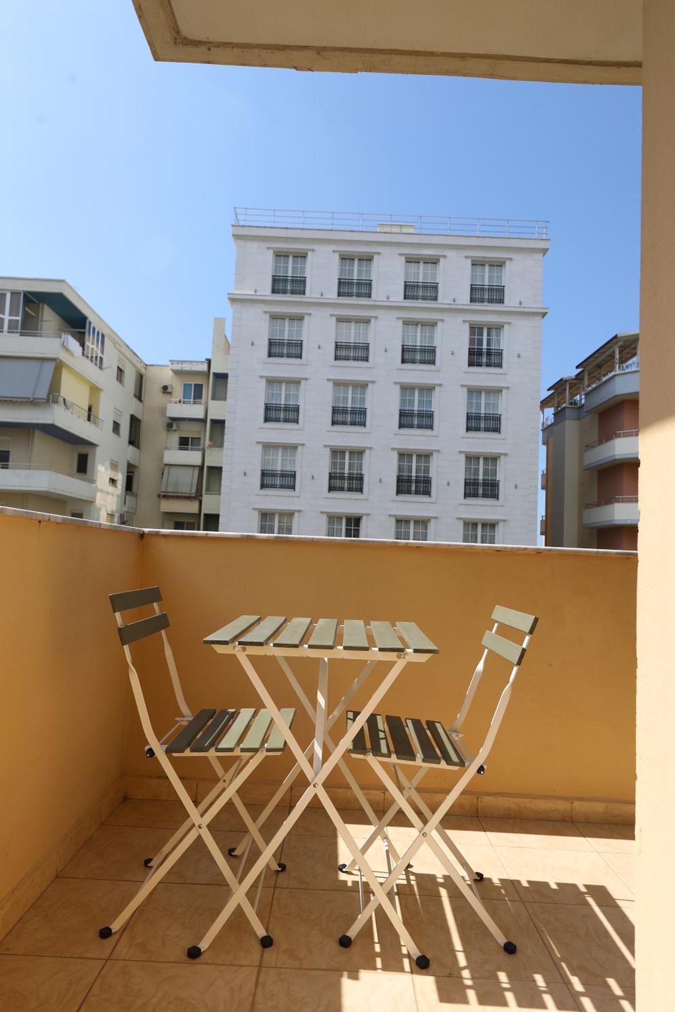 Sunny Side Apartament *